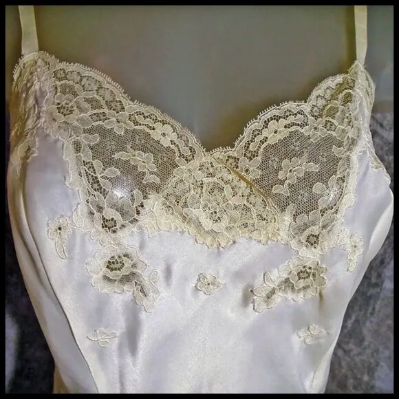 Vintage Satin Slip With Alencon Lace, VFG Retro 40s Pinup Lingerie - Picture 2 of 11